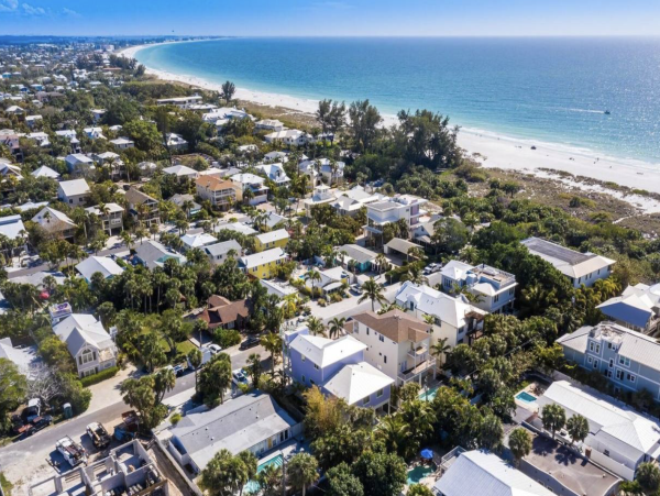 Anna Maria Island Luxury Four Bedroom Vacation Home